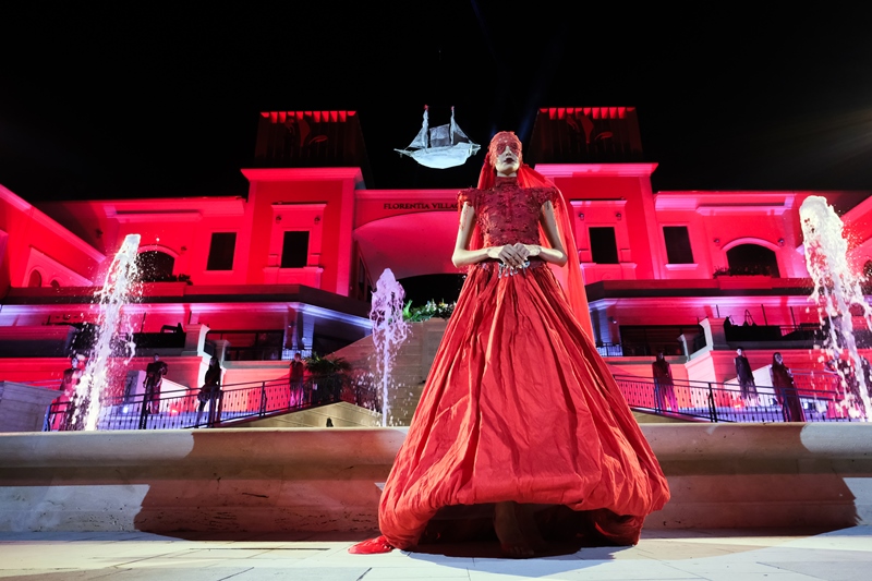 Türkiye�nin �lk Lüks Designer Outlet�i FLORENTIA VILLAGE Görkemli Bir Törenle �lk Misafirlerini A��rlad�  